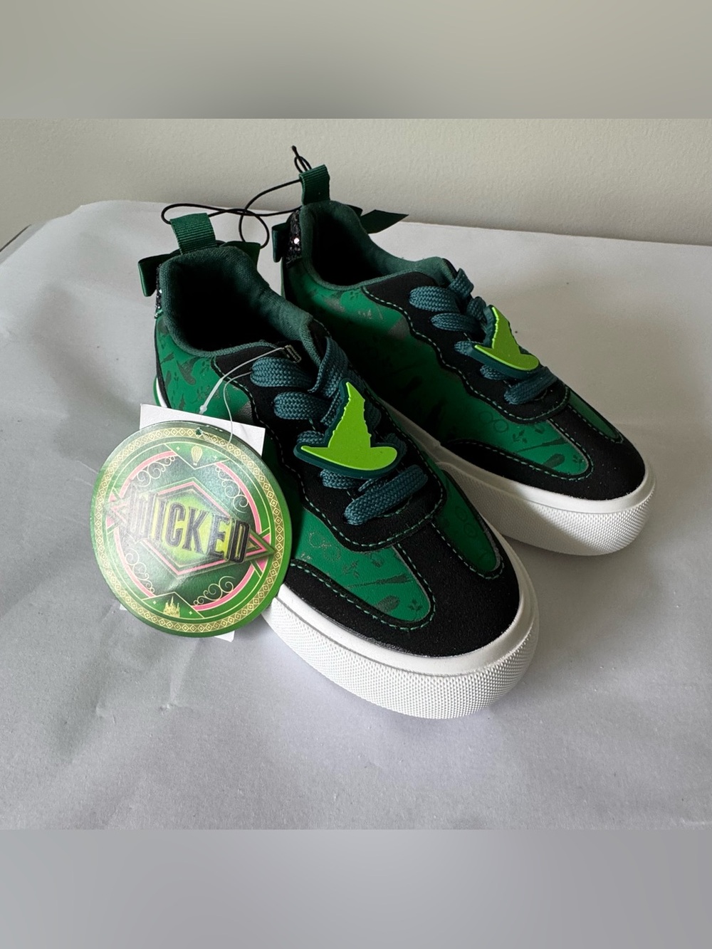 NWT WICKED Size 13 Little Girls Sneakers Shoes